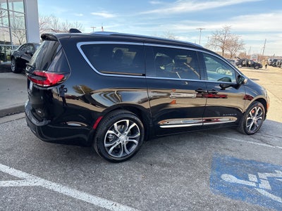 2026 Chrysler Pacifica Pinnacle