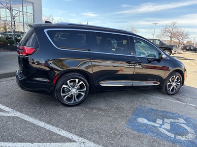2026 Chrysler Pacifica Pinnacle