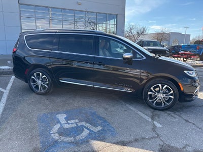 2026 Chrysler Pacifica Pinnacle