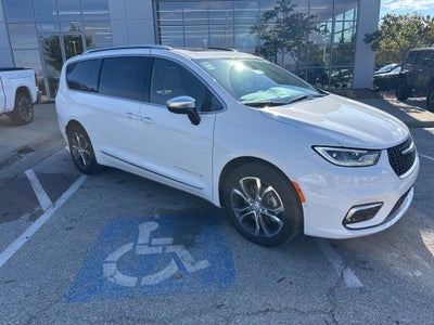 2026 Chrysler Pacifica Pinnacle