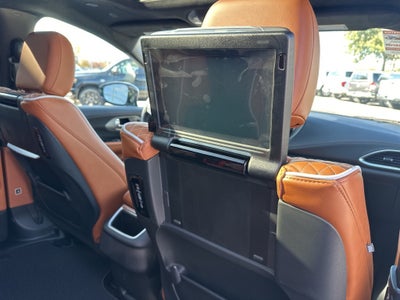 2026 Chrysler Pacifica Pinnacle