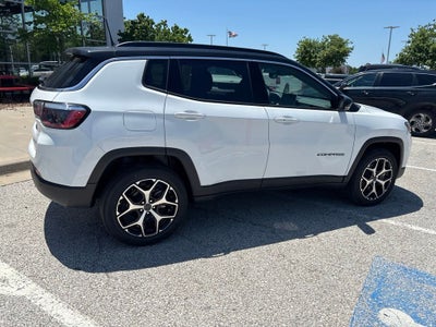 2026 Jeep Compass COMPASS LIMITED 4X4
