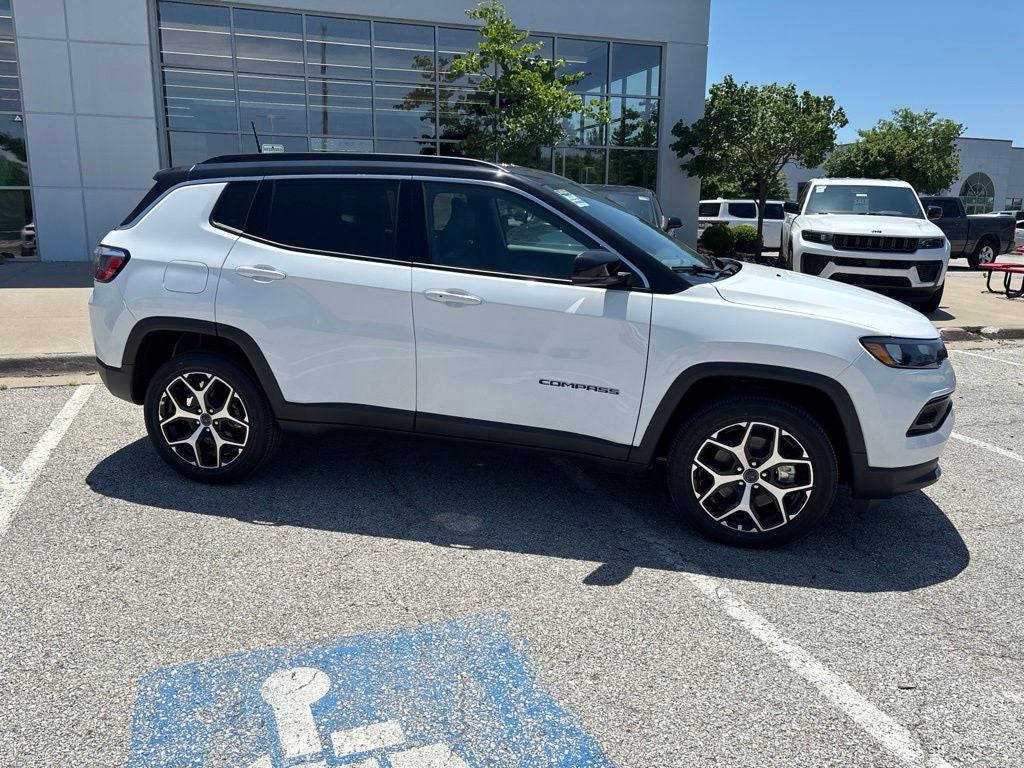 2026 Jeep Compass COMPASS LIMITED 4X4