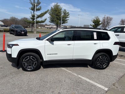 2026 Jeep Cherokee Laredo