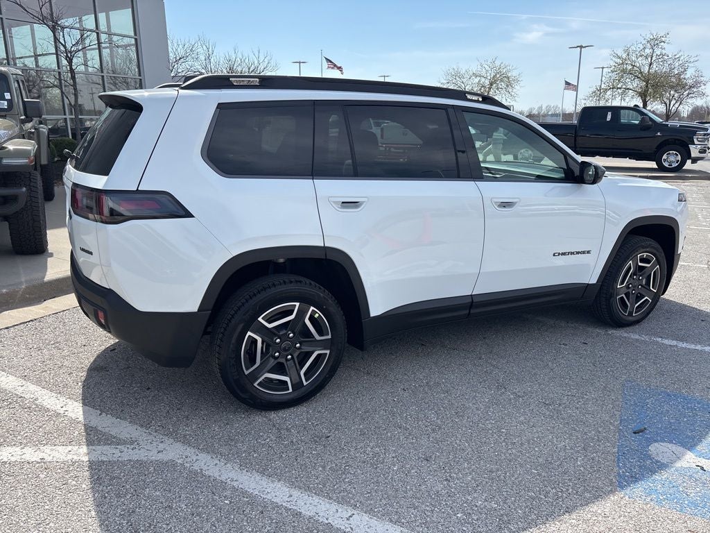 2026 Jeep Cherokee Laredo
