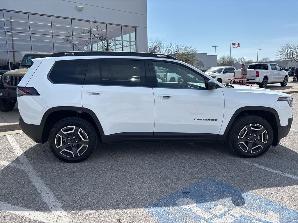2026 Jeep Cherokee Laredo