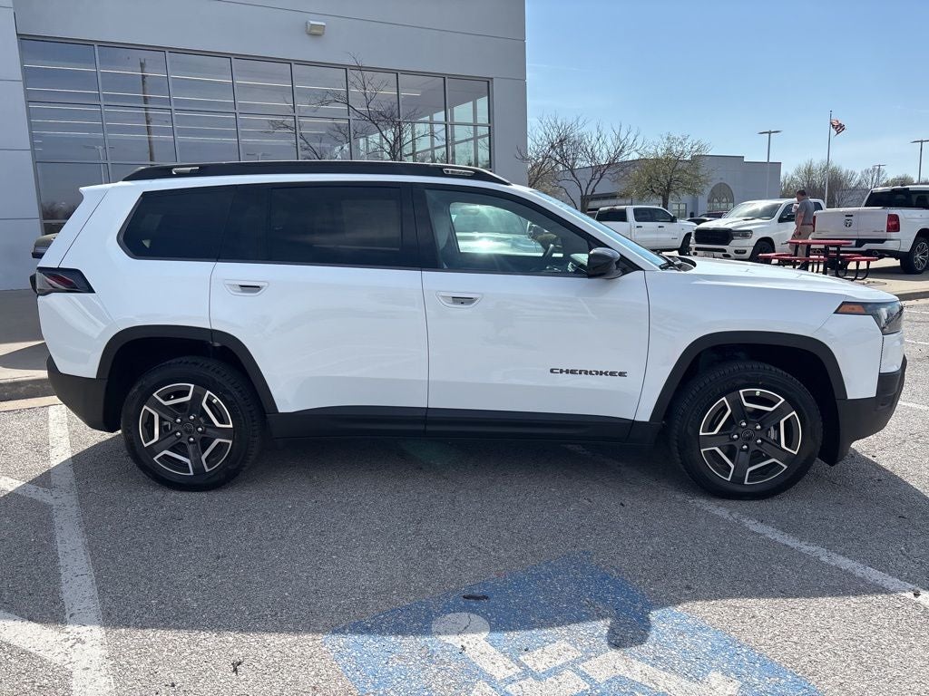 2026 Jeep Cherokee Laredo
