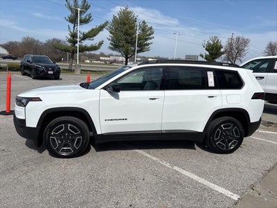 2026 Jeep Cherokee CHEROKEE LAREDO 4X4