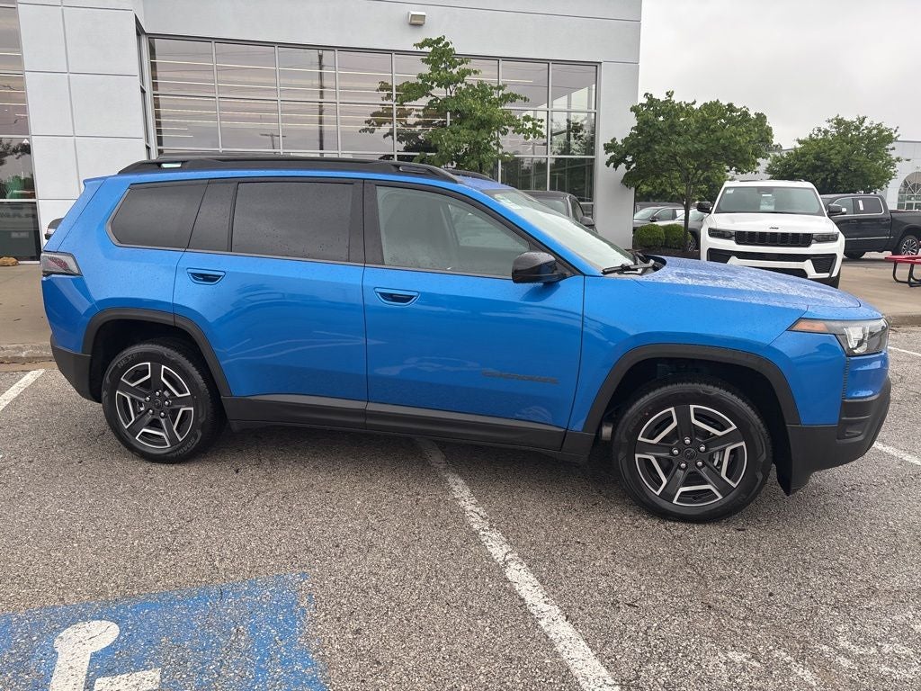 2026 Jeep Cherokee Laredo