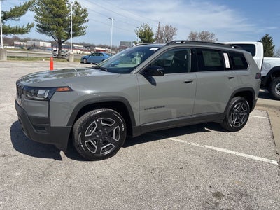 2026 Jeep Cherokee Laredo
