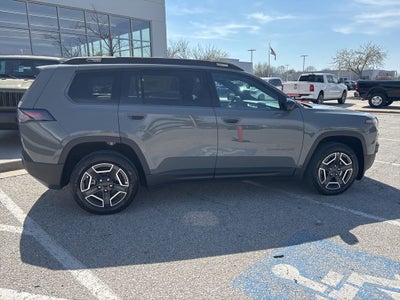 2026 Jeep Cherokee Laredo