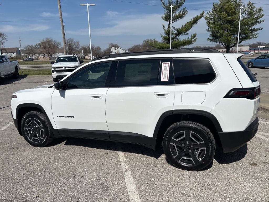 2026 Jeep Cherokee Laredo