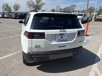 2026 Jeep Cherokee Laredo