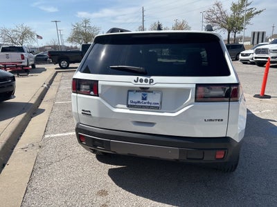 2026 Jeep Cherokee Laredo
