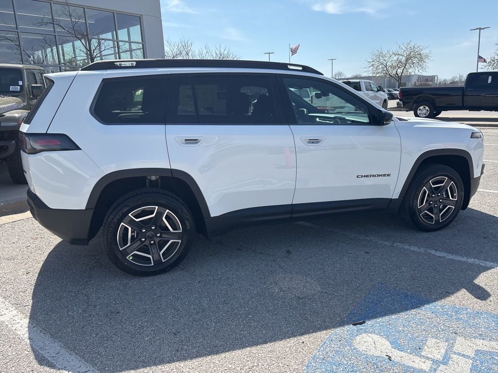 2026 Jeep Cherokee Laredo