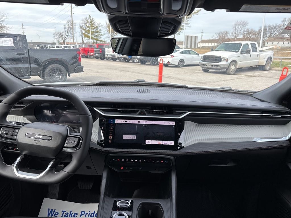 2026 Jeep Cherokee Laredo