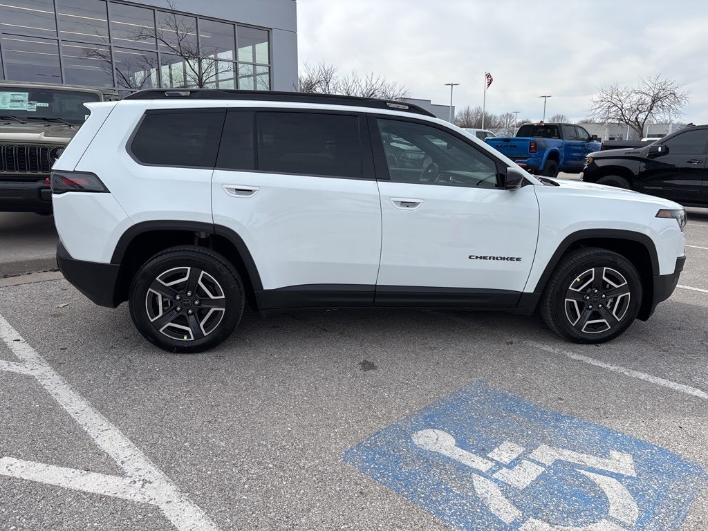 2026 Jeep Cherokee Laredo