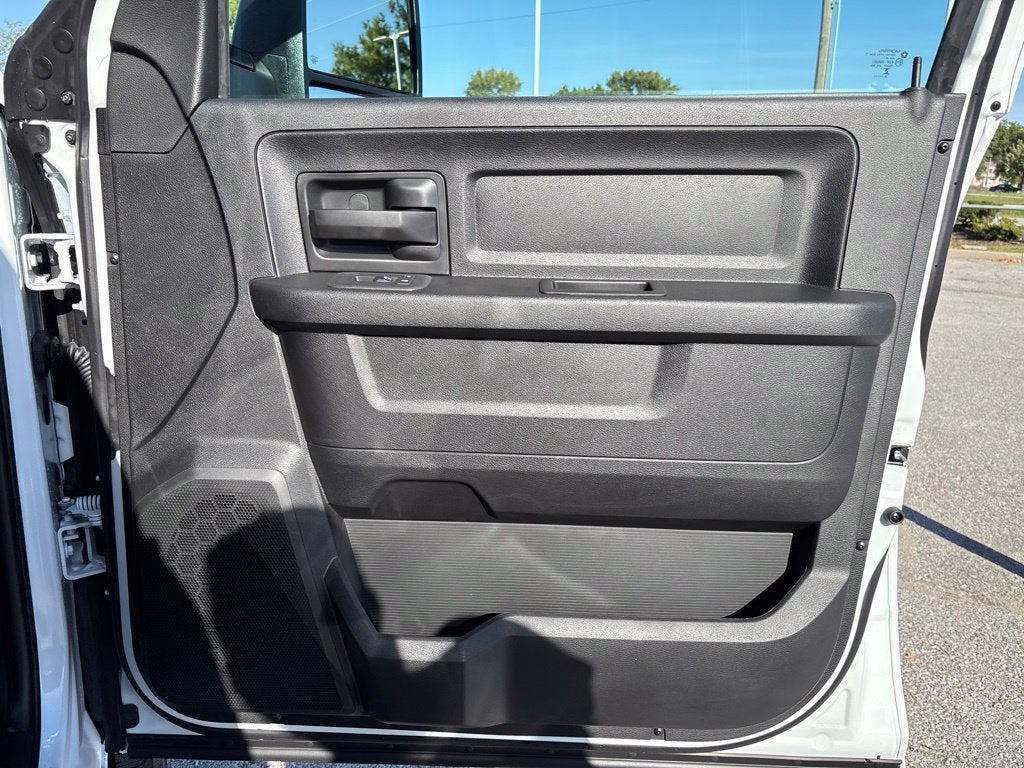2027 RAM Ram 3500 RAM 3500 TRADESMAN CREW CAB 4X4 6'4' BOX