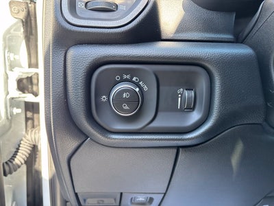 2027 RAM Ram 3500 RAM 3500 TRADESMAN CREW CAB 4X4 6'4' BOX