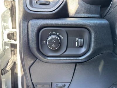 2027 RAM Ram 3500 RAM 3500 TRADESMAN CREW CAB 4X4 6'4' BOX