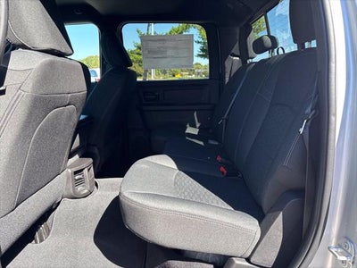 2027 RAM Ram 3500 RAM 3500 TRADESMAN CREW CAB 4X4 6'4' BOX