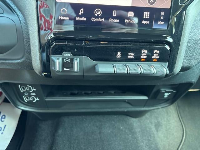 2027 RAM Ram 3500 RAM 3500 TRADESMAN CREW CAB 4X4 6'4' BOX