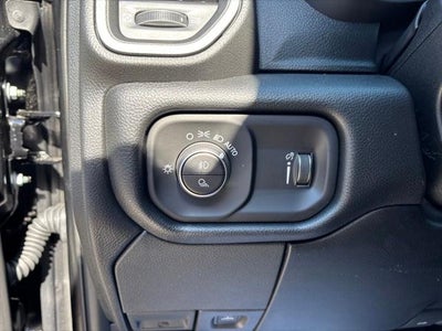 2027 RAM Ram 3500 RAM 3500 TRADESMAN CREW CAB 4X4 6'4' BOX