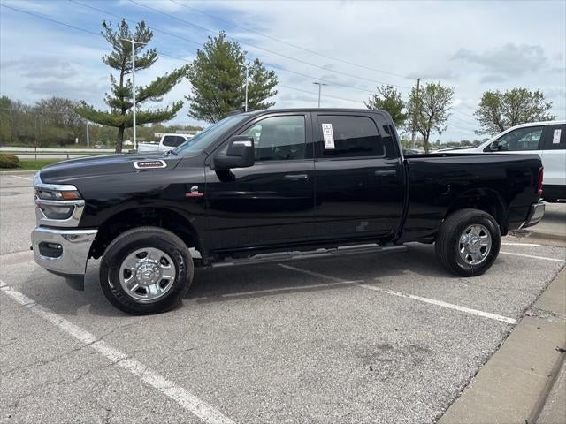 2026 RAM Ram 3500 RAM 3500 TRADESMAN CREW CAB 4X4 6'4' BOX