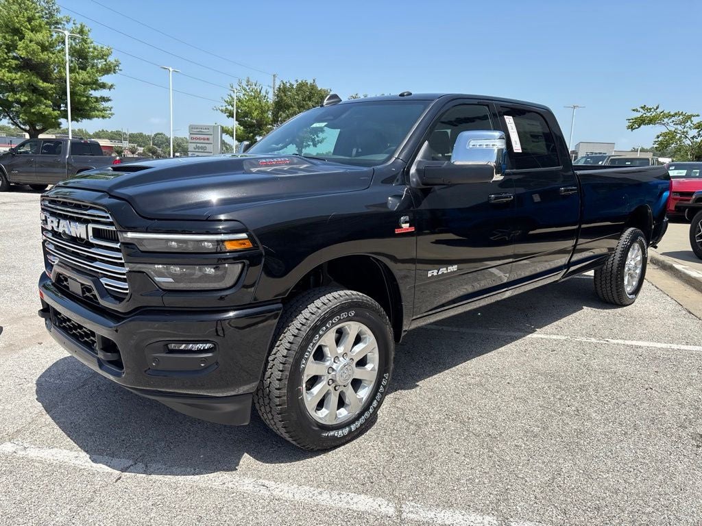 2026 RAM Ram 3500 RAM 3500 LARAMIE CREW CAB 4X4 8' BOX