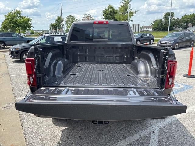 2026 RAM Ram 2500 RAM 2500 BLACK EXPRESS CREW CAB 4X4 6'4' BOX
