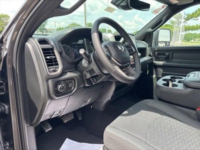2026 RAM Ram 2500 RAM 2500 BLACK EXPRESS CREW CAB 4X4 6'4' BOX