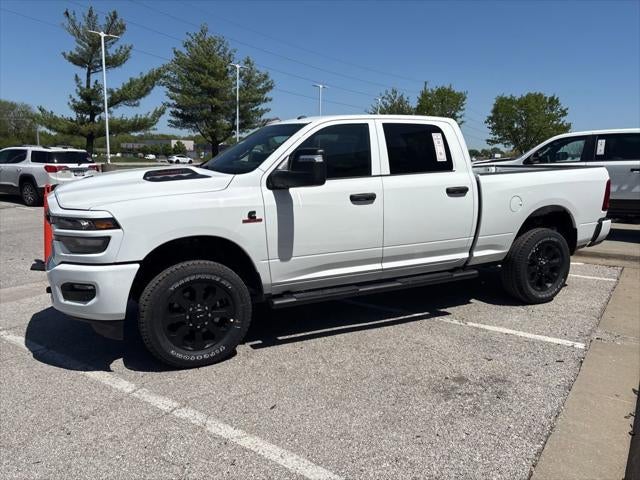 2026 RAM Ram 2500 RAM 2500 BLACK EXPRESS CREW CAB 4X4 6'4' BOX