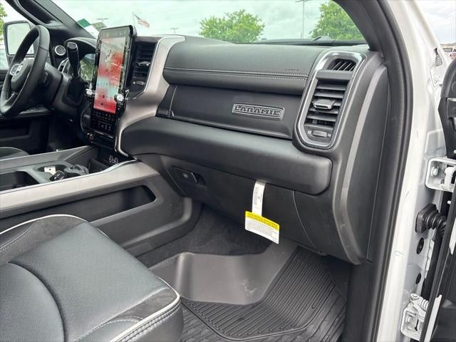 2026 RAM Ram 3500 RAM 3500 LARAMIE CREW CAB 4X4 8' BOX