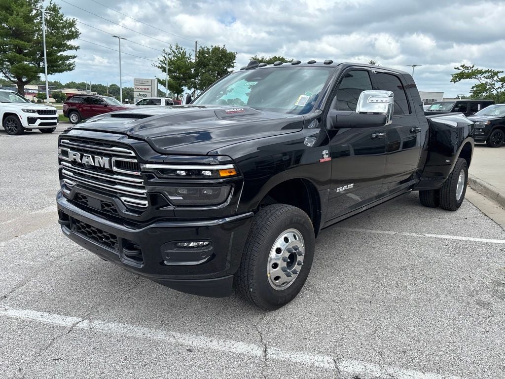 2026 RAM Ram 3500 RAM 3500 LARAMIE MEGA CAB 4X4 6'4' BOX