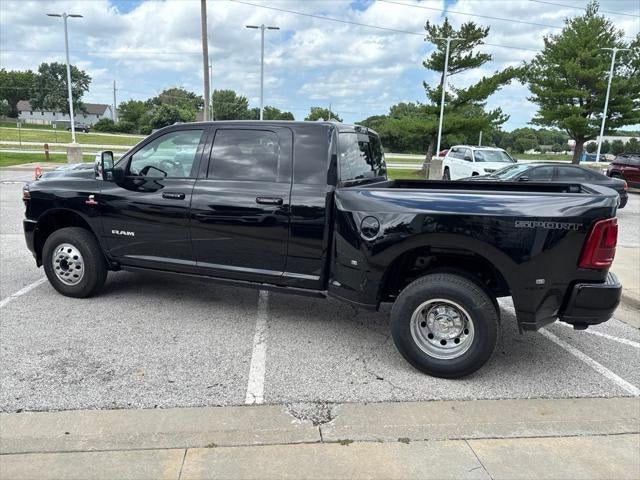 2026 RAM Ram 3500 RAM 3500 LARAMIE MEGA CAB 4X4 6'4' BOX