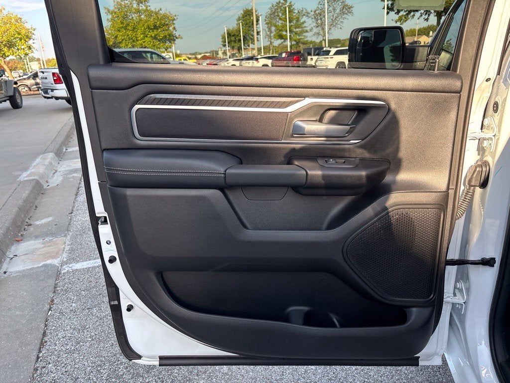 2027 RAM Ram 1500 RAM 1500 BIG HORN CREW CAB 4X4 5'7' BOX