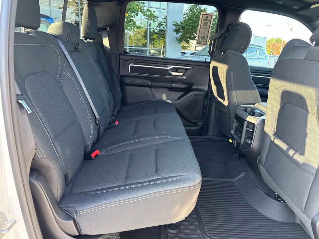 2027 RAM Ram 1500 RAM 1500 BIG HORN CREW CAB 4X4 5'7' BOX