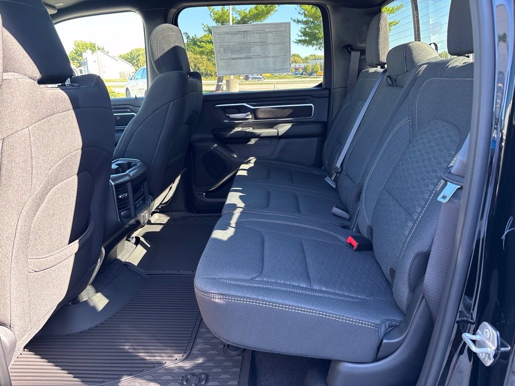 2027 RAM Ram 1500 RAM 1500 BIG HORN CREW CAB 4X4 5'7' BOX