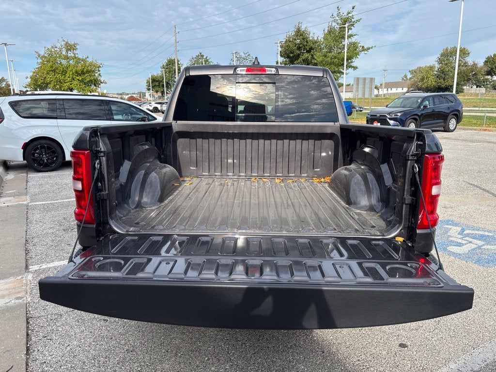 2027 RAM Ram 1500 RAM 1500 BIG HORN CREW CAB 4X4 5'7' BOX
