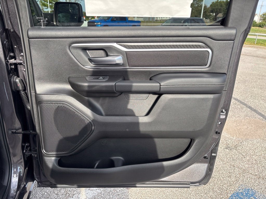 2027 RAM Ram 1500 RAM 1500 BIG HORN CREW CAB 4X4 5'7' BOX