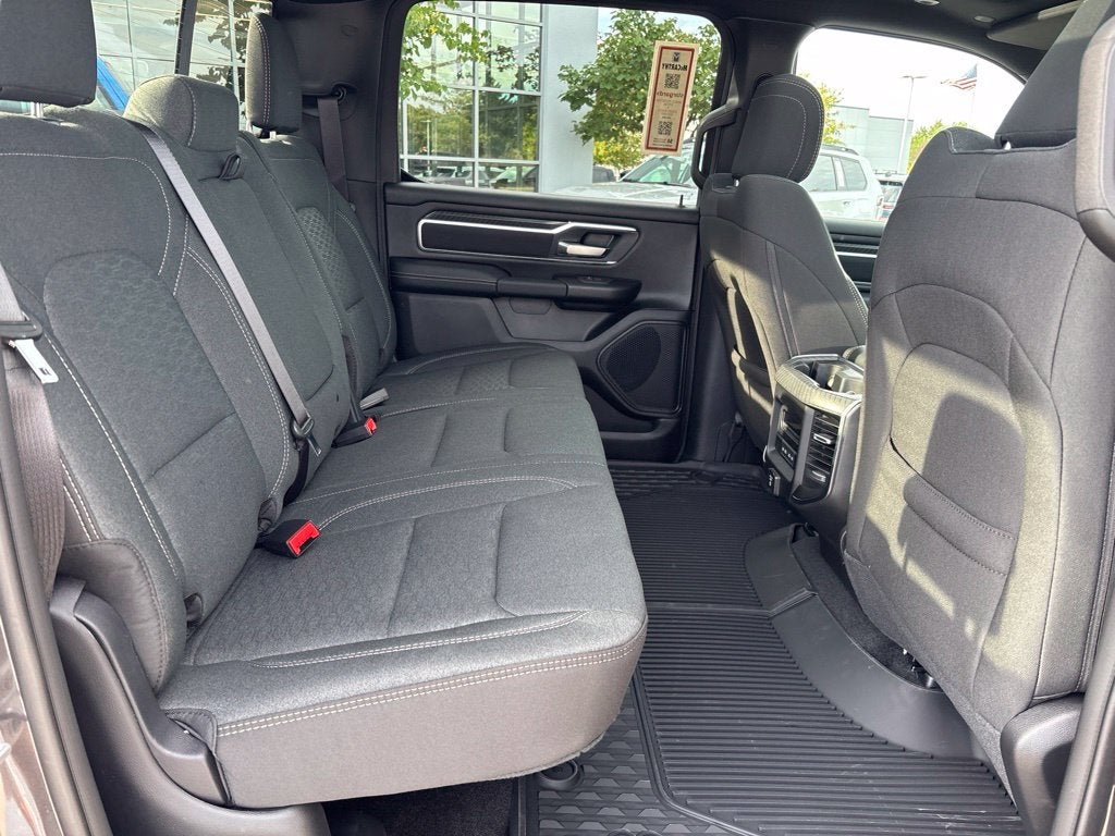 2027 RAM Ram 1500 RAM 1500 BIG HORN CREW CAB 4X4 5'7' BOX
