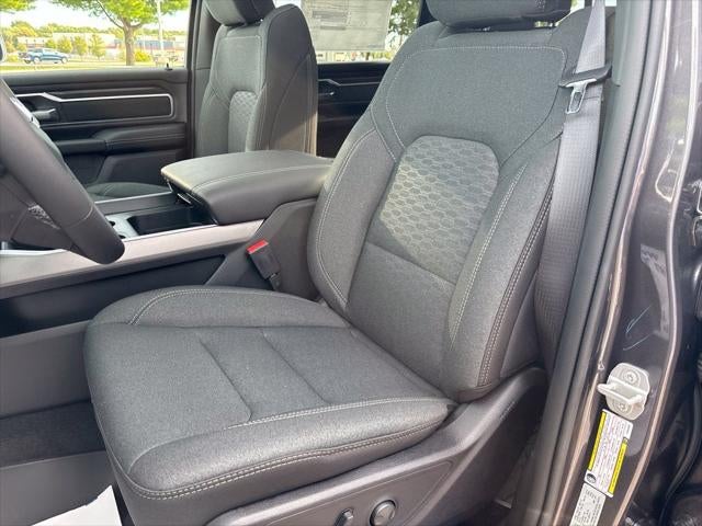2027 RAM Ram 1500 RAM 1500 BIG HORN CREW CAB 4X4 5'7' BOX