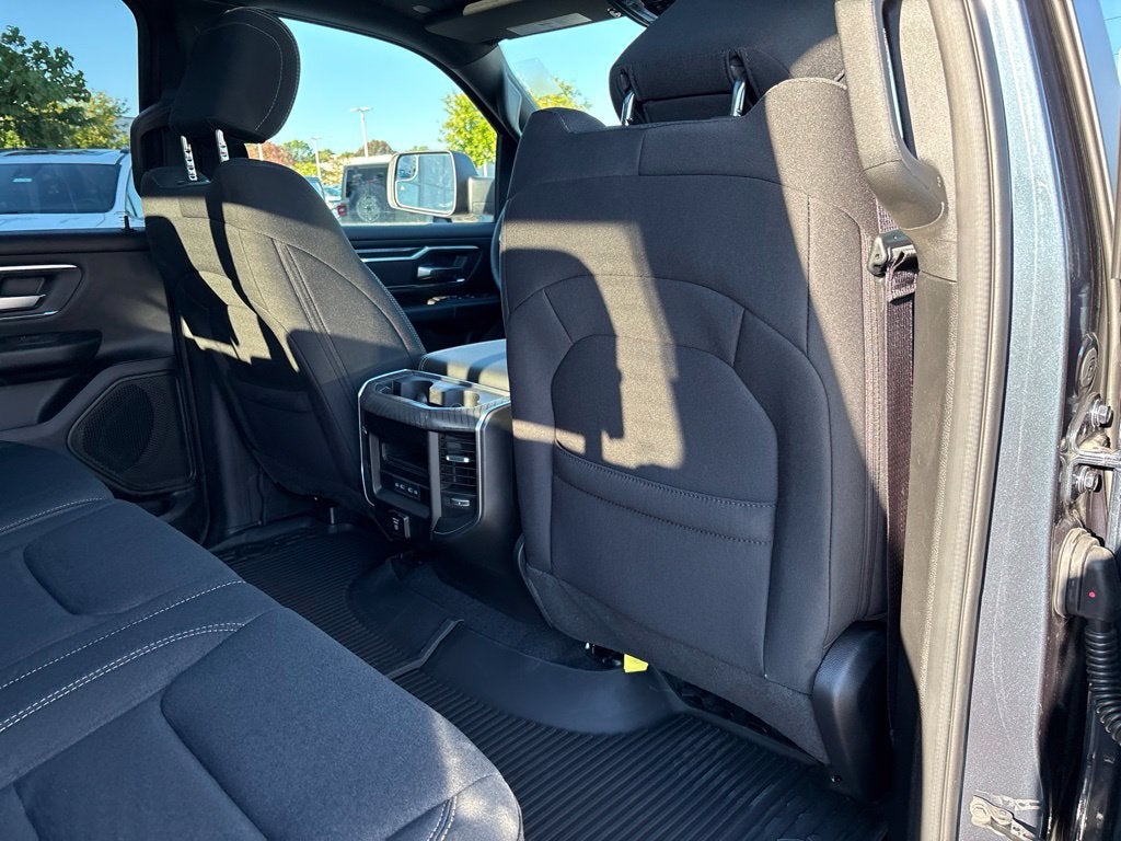 2027 RAM Ram 1500 RAM 1500 BIG HORN CREW CAB 4X4 5'7' BOX