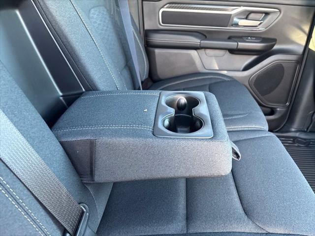 2027 RAM Ram 1500 RAM 1500 BIG HORN CREW CAB 4X4 5'7' BOX