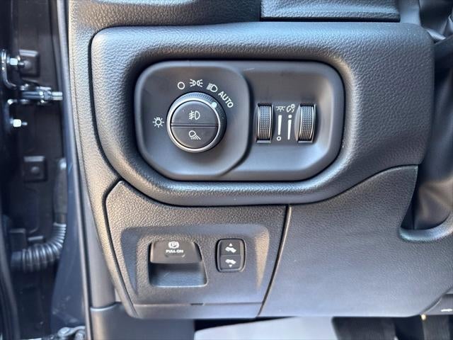 2027 RAM Ram 1500 RAM 1500 BIG HORN CREW CAB 4X4 5'7' BOX