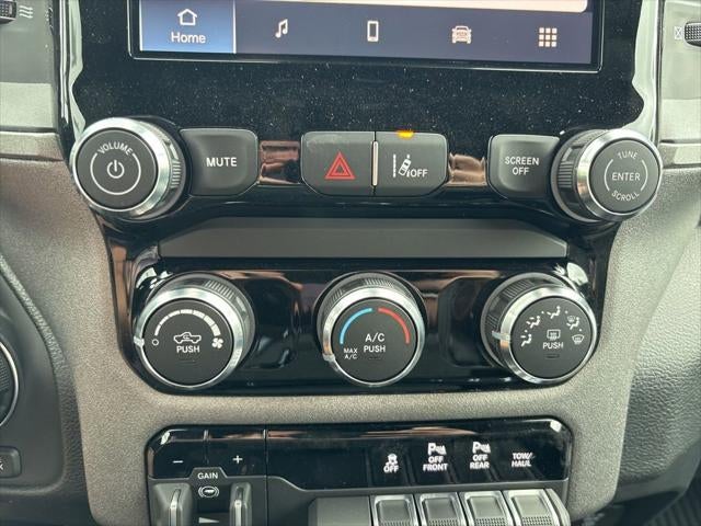 2026 RAM Ram 1500 RAM 1500 WARLOCK CREW CAB 4X4 5'7' BOX