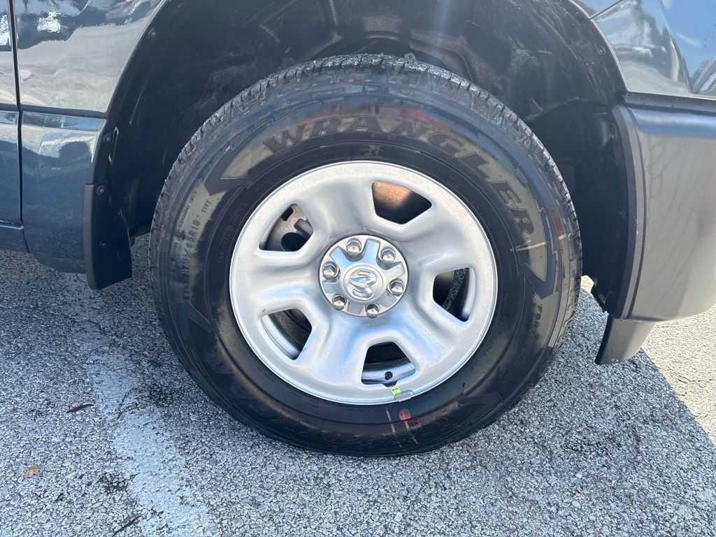 2026 RAM 1500 RAM 1500 TRADESMAN CREW CAB 4X4 5'7' BOX