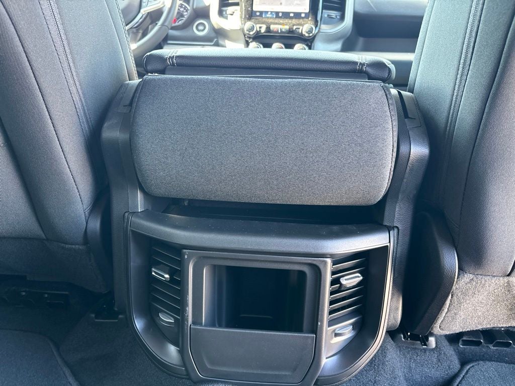 2026 RAM 1500 RAM 1500 TRADESMAN CREW CAB 4X4 5'7' BOX