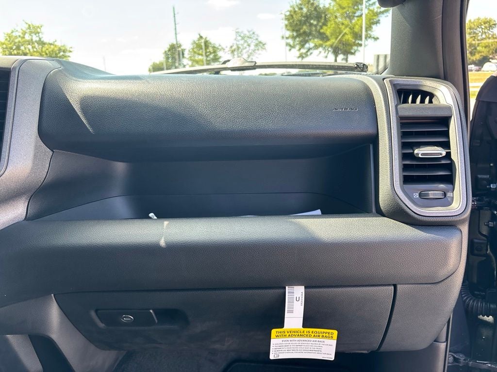 2026 RAM 1500 RAM 1500 TRADESMAN CREW CAB 4X4 5'7' BOX