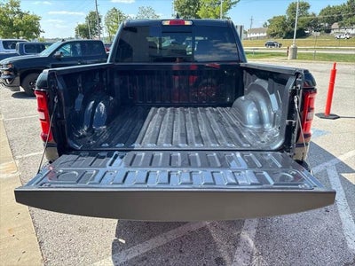 2026 RAM 1500 RAM 1500 TRADESMAN CREW CAB 4X4 5'7' BOX